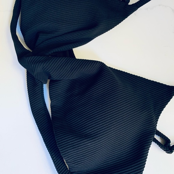 Lululemon Athletica swimming top - Picture 2 of 5